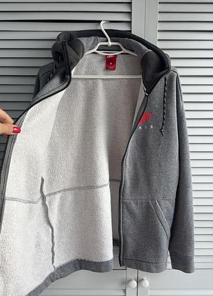 Зіпка дуже тепла  nike 10