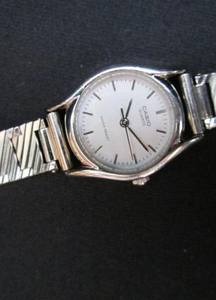 Годинник жіночий "casio" кварц