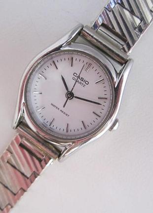 Годинник жіночий "casio" кварц 5