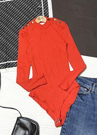 Стильный боди в рубчик,. эластичный, приятный к телу бренд h&amp;m 🍁красиво подчеркивает фигуру, базовая вещь для стильных образов.