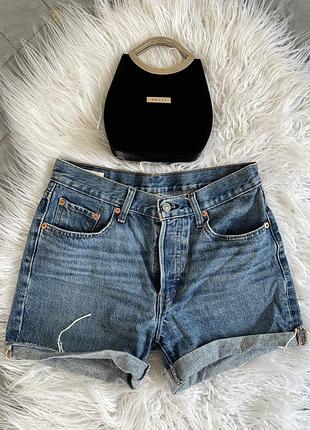 Бомбезні трендові шорти🩵 🏷️levi’s розмір—м стан—ідеальний✨