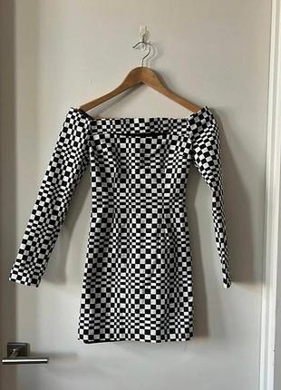 Плаття від zara