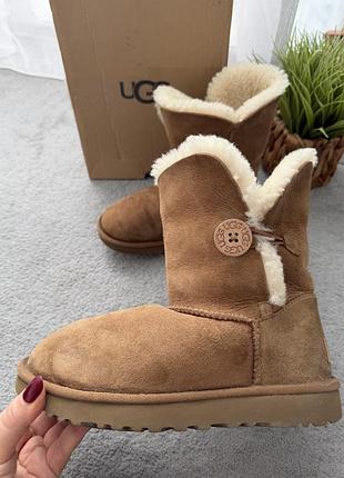 Жіночі красиві сапоги ugg bailey button оригінал 38 р