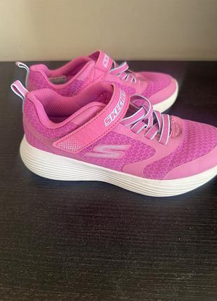 Кросівки sketchers