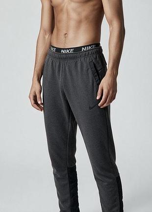 Nike оригинальные серые  мужские спортивные штаны !