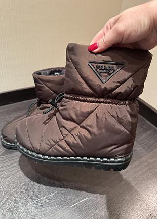 Зимові сапоги prada nylon puffer boots 10