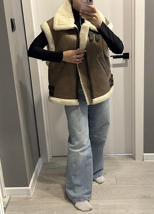 Теплий жилет zara 2