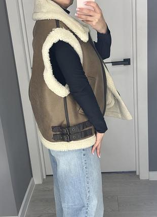 Теплий жилет zara 4