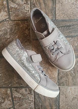 Кеди на липучці clarks для дівчинки розмір 29
