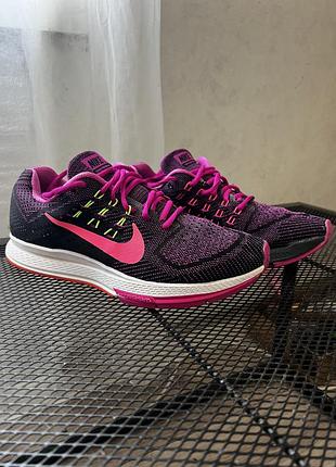 Кросівки унісекс nike air zoom structure 18
