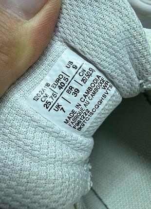 Оригінальні кросівки asics 3
