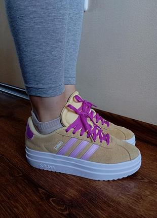 Кроссовки adidas vl court bold ji1019 оригинал новые р.36.5 натуральная замша желтые на платформе