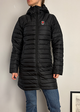 Пуховик парка fjallraven snow flake parka xs / легкий женский длинный пуховик fjällräven