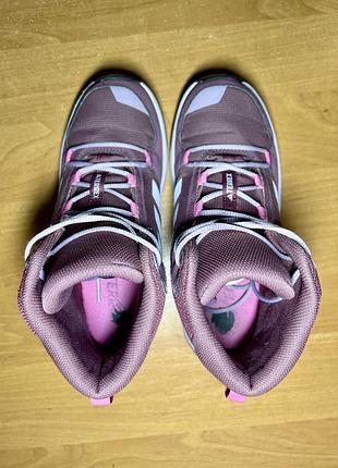 Дитячі кросівки adidas terrex 35,5 розмір 7