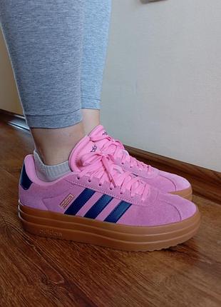 Кросівки adidas vl court bold ji1789  оригінал нові р.40 натуральна замша розові