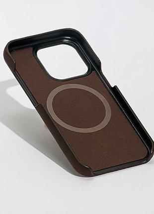 Кожаный чехол leather case с magsafe для iphone 16 pro, темно-коричневый