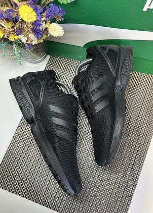 Оригінальні кросівки adidas 5