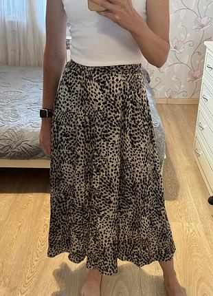 Спідниця від h&m лео принт в розмір xs!