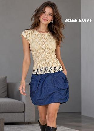 Оригинальное итальянское платье с кружевом и карманами miss sixty s