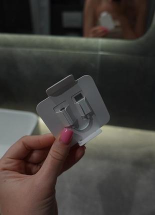 Кабелі та адаптери apple usb-c to 3.5 mm headphone jack adapter