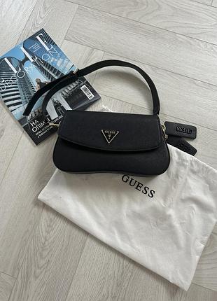 Красива сумочка guess