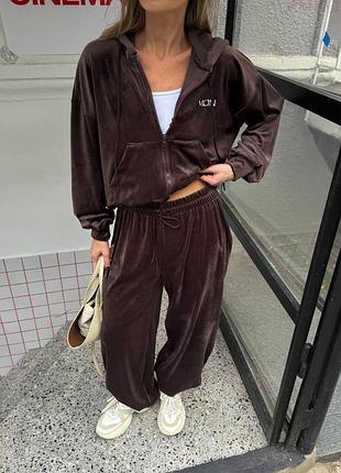 Костюм з м'якого плюшевого велюру😍