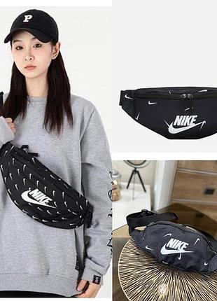 Бананка від бренду nike