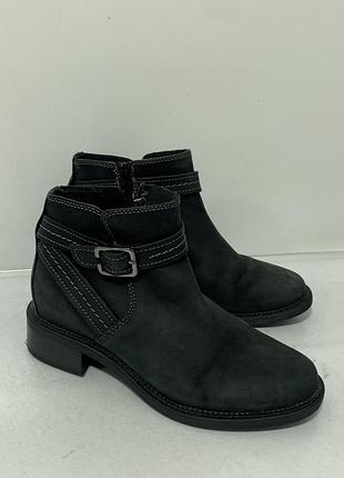 Жіночі черевики clarks