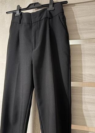 Брюки жіночі zara чорні