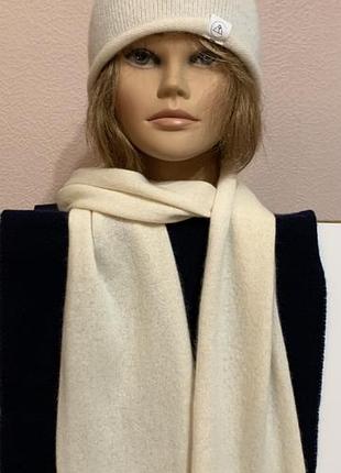 Кашемірова шапка-біні (beanie) подовженого крою (slouchy/повисла на верхівці).