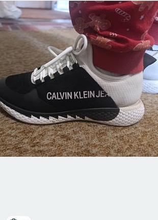 Кросівки calvin klein чорно-білі, розмір 39, довжина устілки 24,5 см