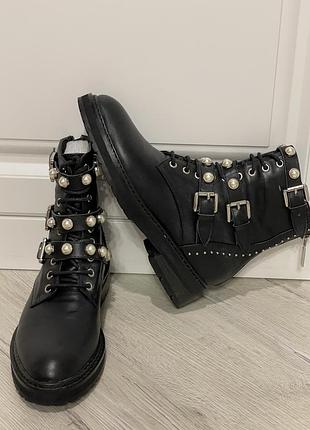 Жіночі шкірянічеревики ,36 розмір,givenchy,оригінал
