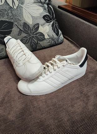 Кросівки чоловічі adidas gazelle білі 44 розмір