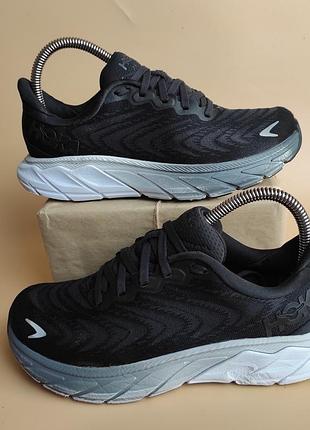 Кросівки hoka  р.36,5 довжина устілки 22,5 см.