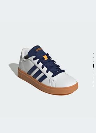 Кросівки adidas