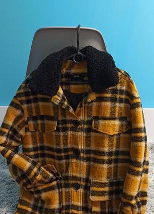 Пальто жіноче bershka в клітинку, жовто-чорне