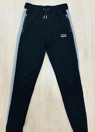 Спортивні штани primark