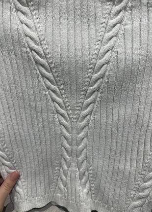 Продам білий. укорочений светер. 2