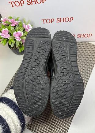 Оригінальні кросівки nike 6