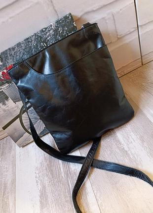 Сумка кросс боди из натуральной кожи черного цвета leather