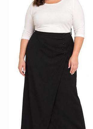 Елегантна чорна спідниця міді на запах з гудзиками marks & spencer