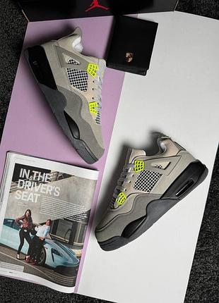 Жіночі кросівки nike air jordan 4 retro w se grey beige neon