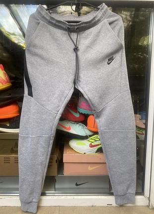 Nike tech fleece базові штани оригінальні спортивні xs
