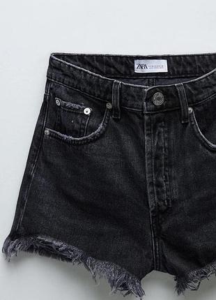 Стильні джинсові шорти від zara, xs