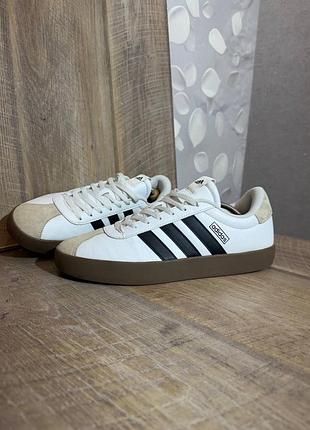 Кросівки adidas  46/29,5см
