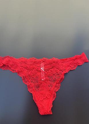 Трусики жіночі victoria's secret стринги мереживні червоні