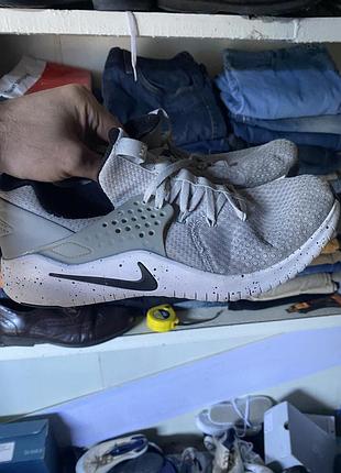 Чоловічі кросівки для фітнесу та крос-тренінгу nike free tr 8
