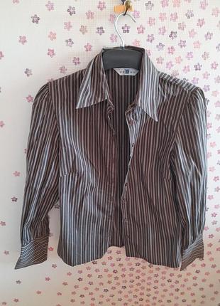 Женская классическая рубашка.р s/m 
new look