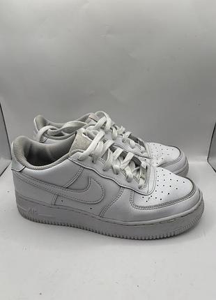 Кросівки жіночі nike air force 1 low білі, розмір eu 38.5, довжина устілки 24 см