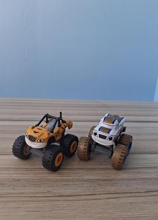 Металеві машинки блиск і чудо машинки blaze & the monster machines